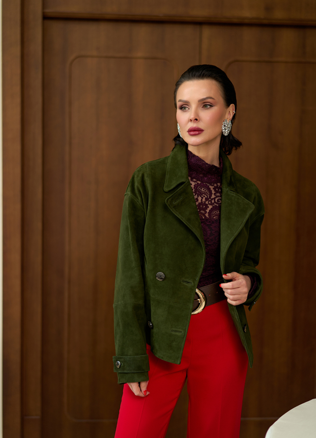 Женская куртка из натуральной замши модель № 32524 меха малина