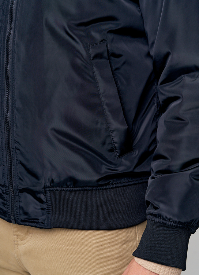 Куртка бомбер  мужская черного цвета модель № MC110 универмаг малина