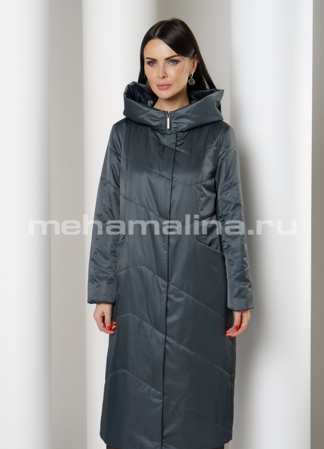 Пальто из полиэстера с капюшоном на молнии модель № 298 меха малина
