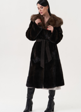 Норковая шуба с отделкой из меха куницы
