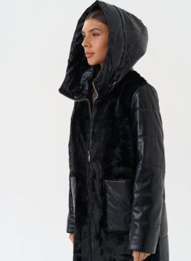 Пуховик из эко кожи с капюшоном