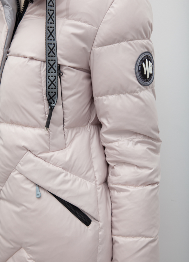 Пуховик женский бежевого цвета модель № 21040 универмаг малина