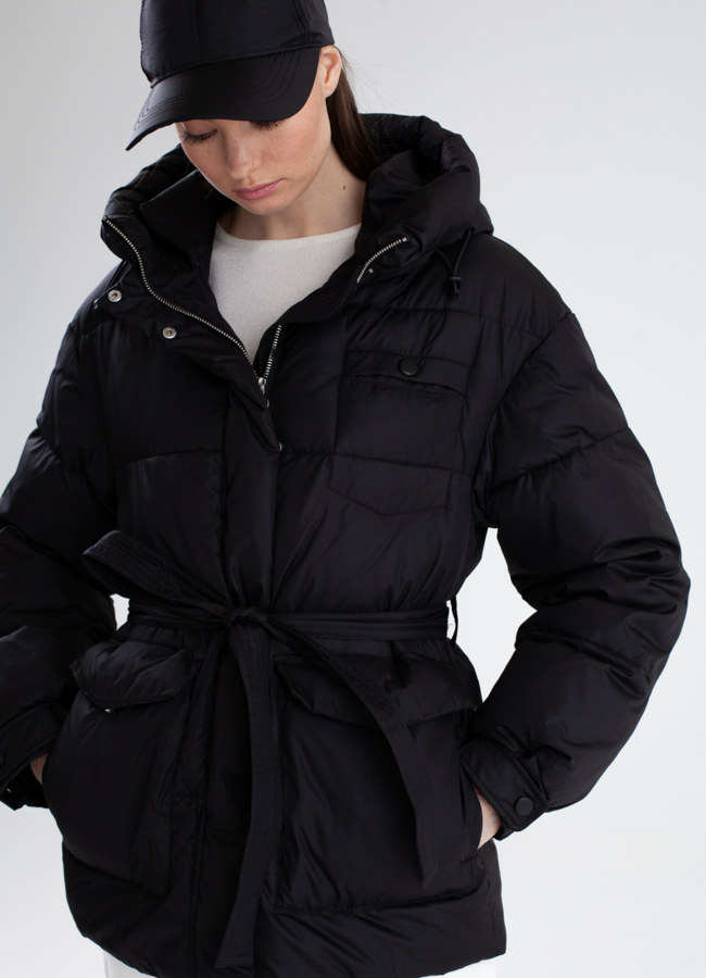 Короткий женский пуховик модель № 23343 в кредит