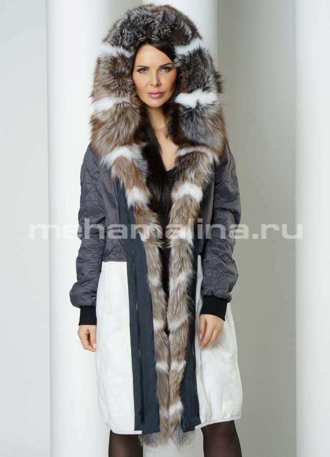 Удлиненная парка синего цвета с меховой отделкой модель № 942 универмаг малина