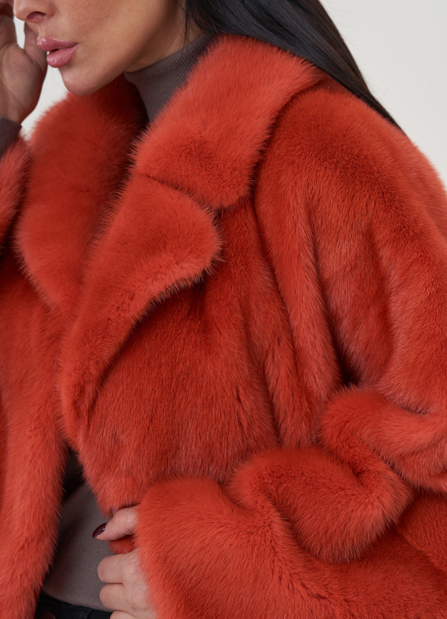 Шуба из норки с английским воротником  модель № 81023 универмаг малина