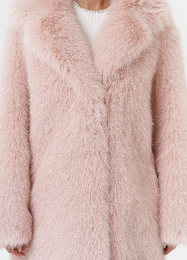 Шуба из эко меха под песца модель № 28680 в кредит