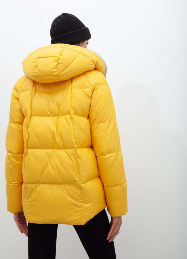 фото Укороченный женский пуховик с капюшоном модель № 21031