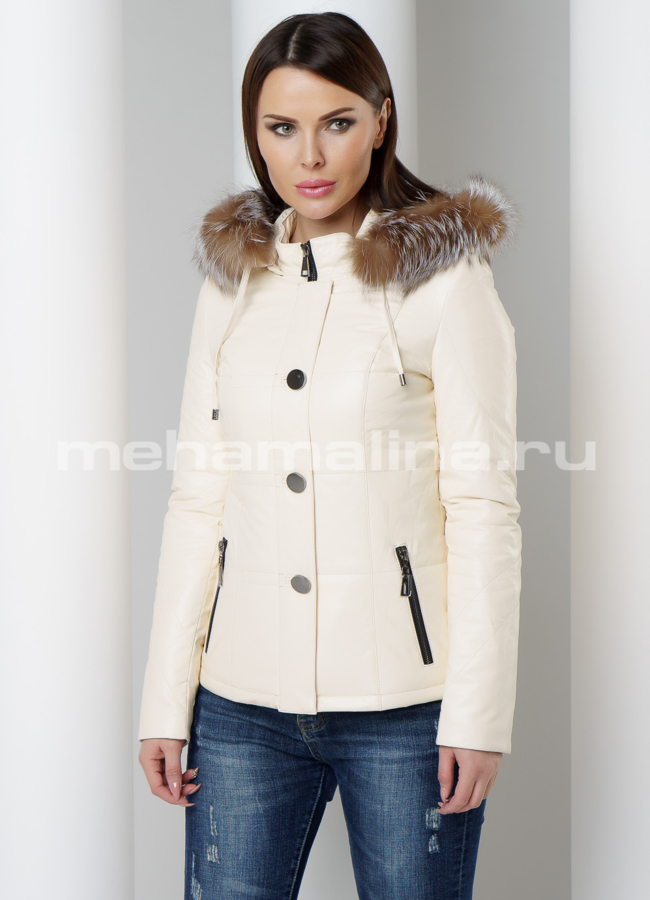 Бежевая куртка модель № 7917 универмаг малина