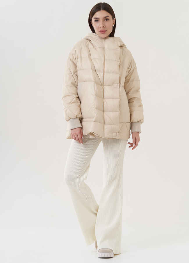 Женский пуховик оверсайз с капюшоном  модель № 25954 универмаг малина