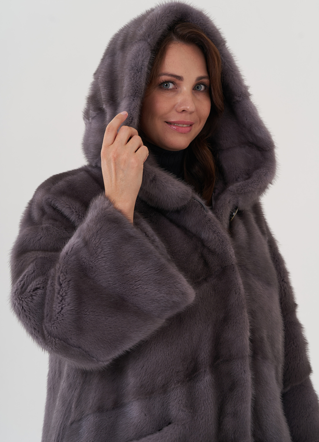 Шуба из норки с капюшоном  модель № 81193 универмаг малина