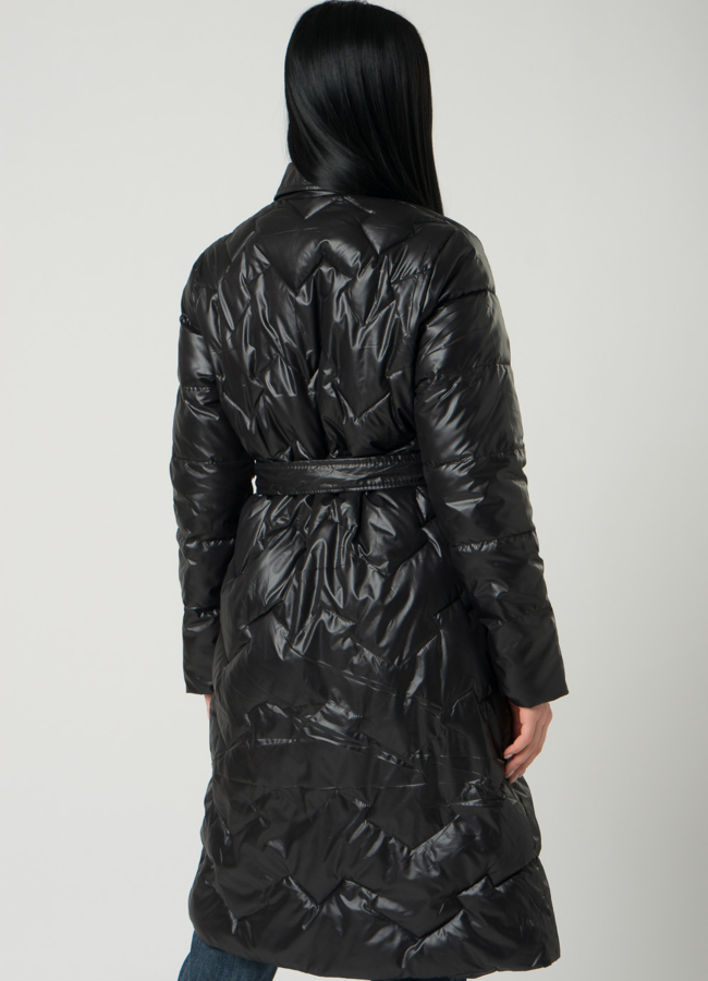 Удлиненное женское пальто  в черном цвете с отложным воротником модель № 22330 в кредит