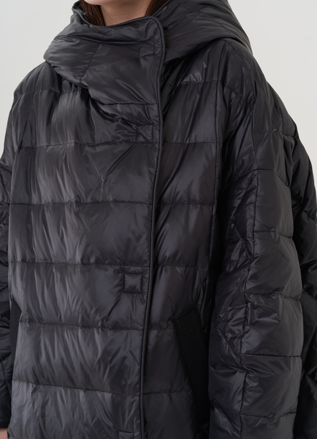Пуховик оверсайз черного цвета  модель № 25955 универмаг малина