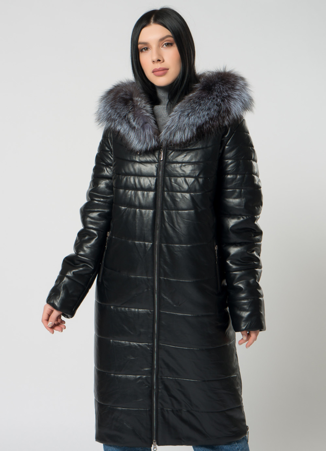 Пуховик из эко кожи черного цвета  модель № 22007 меха малина