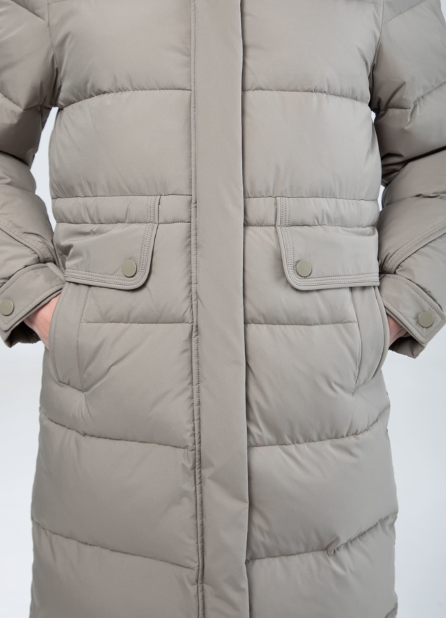 Пуховик женский с капюшоном  модель № 25779 универмаг малина