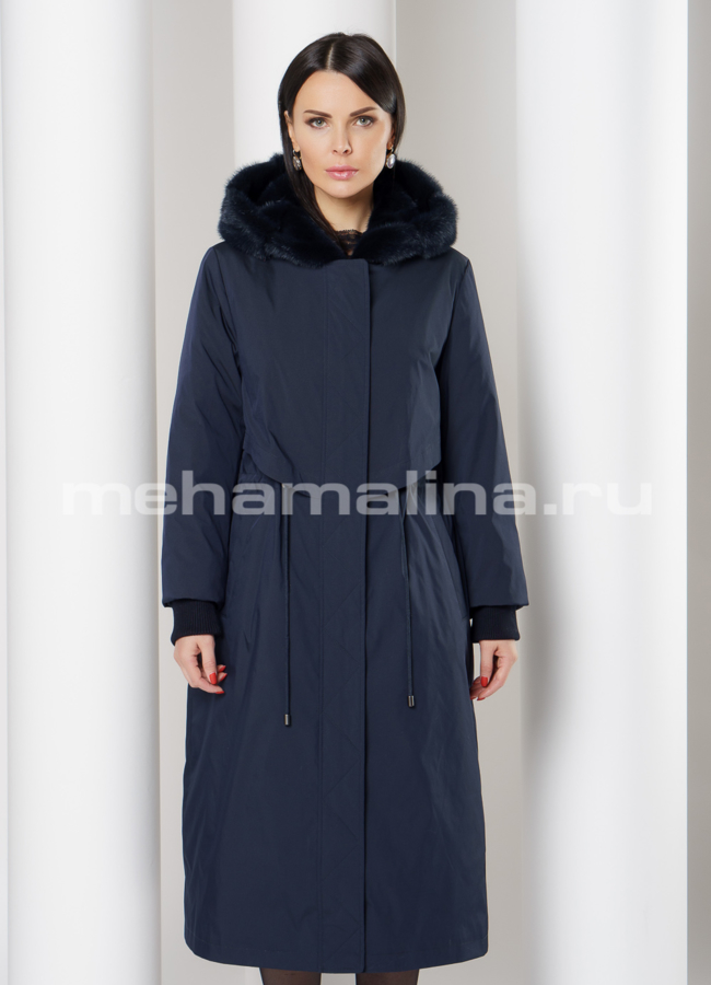 Удлиненная парка синего цвета с капюшоном модель № 19255 универмаг малина