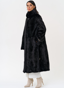 Длинная шуба с воротником стойкой