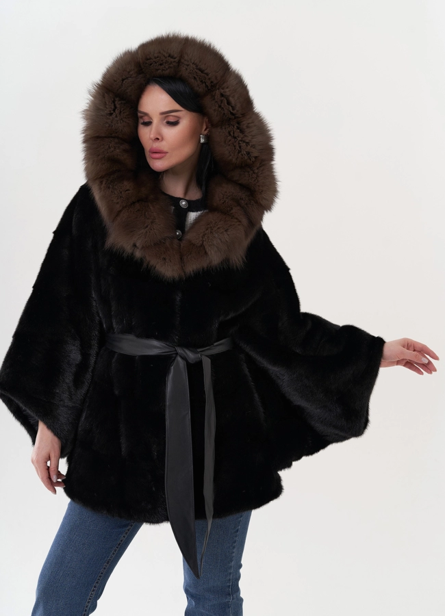 Норковая шуба с капюшоном из куницы  модель № 23970 универмаг малина