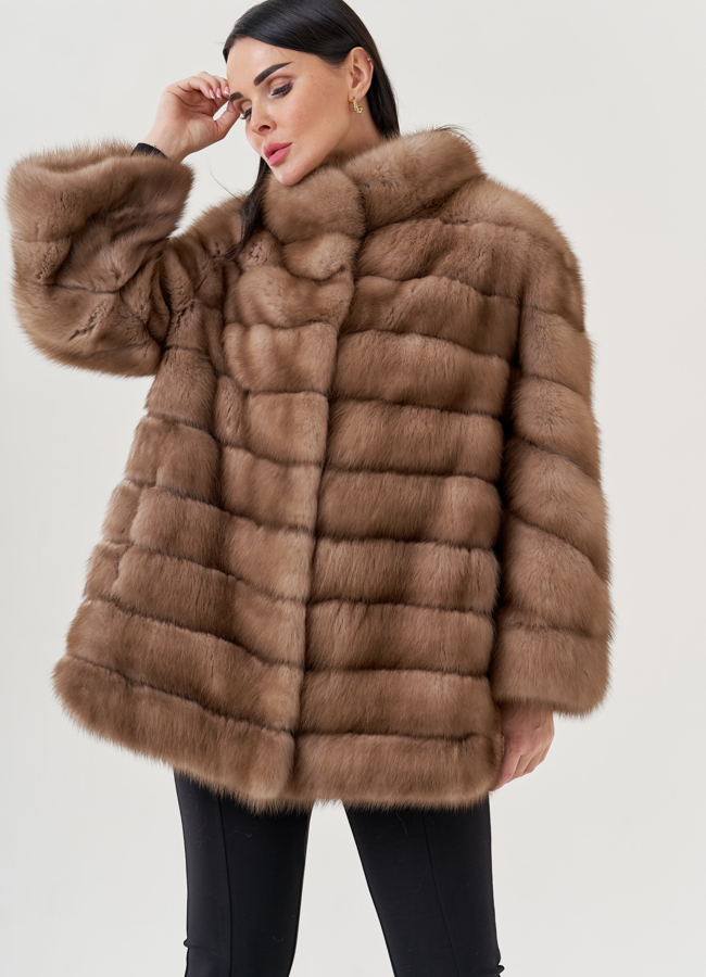 Шуба из куницы  модель № 79567 меха малина