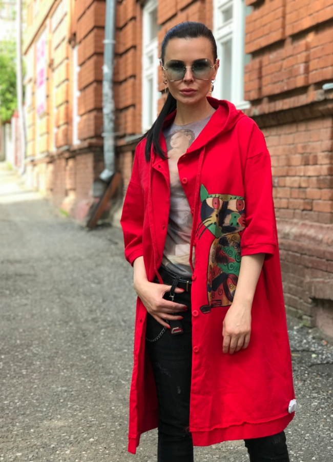 Плащ женский с капюшоном модель № 88006 меха малина