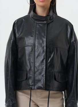 Женская куртка из натуральной кожи оверсайз