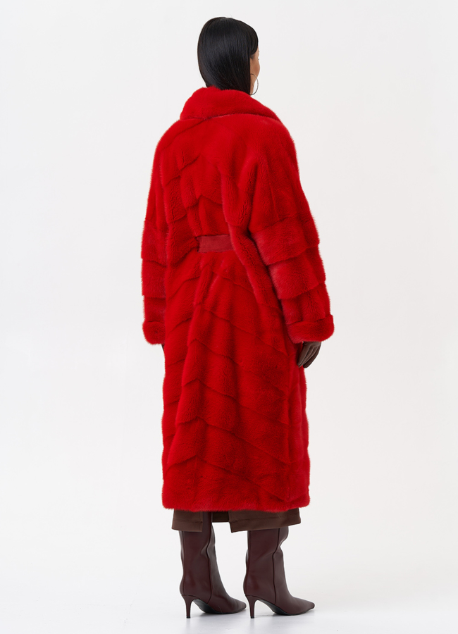 фото Длинная красная шуба из норки модель № 26244