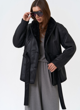 Женская дубленка из эко замши в стиле ретро