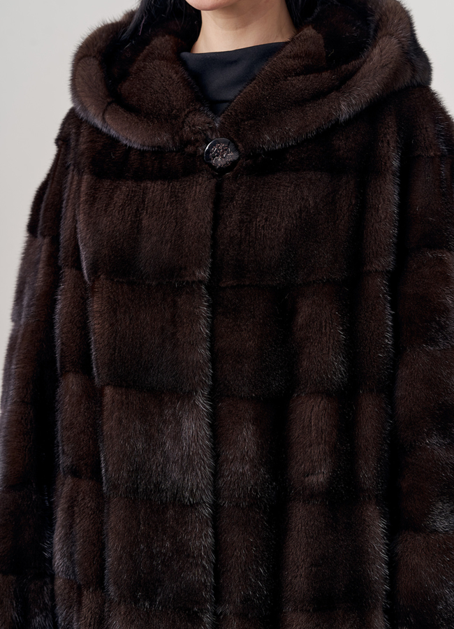 Длинная шуба из скандинавской норки модель № 67353 в рассрочку