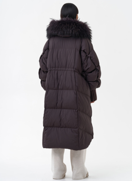 Длинный женский пуховик с капюшоном