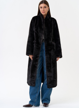 Женское пальто из эко меха с воротником шаль