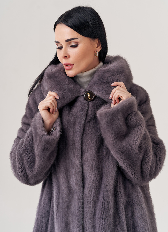 Шуба из норки с капюшоном  модель № 23326 универмаг малина