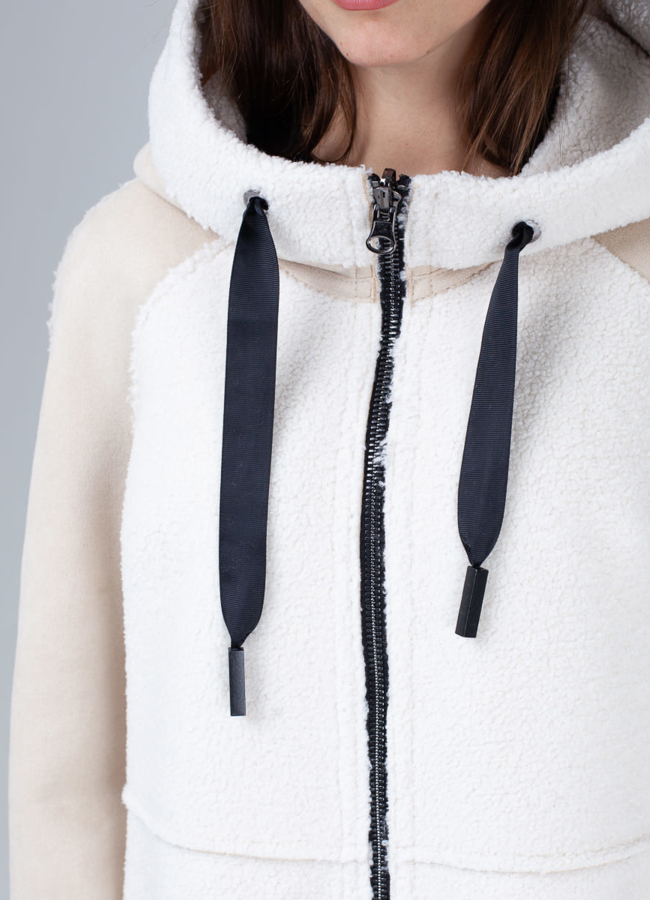 Искусственная дубленка в белом цвете модель № 2005 в рассрочку