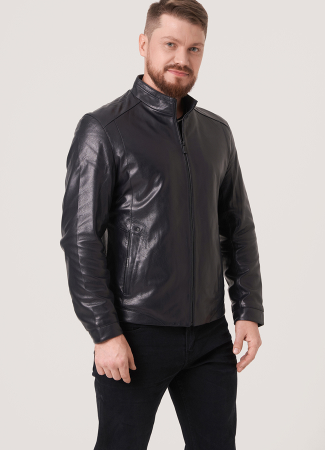 Куртка из натуральной кожи с воротником стойка на молнии  модель № 805 меха малина