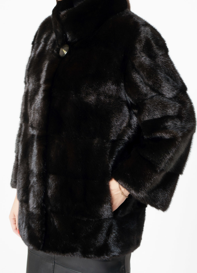 Укороченная норковая шуба с воротником стойкой модель № S-809 универмаг малина