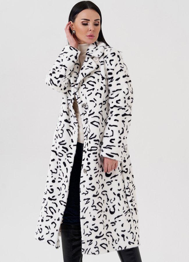 Женское пальто с английским воротником белого цвета  модель № 24114 универмаг малина