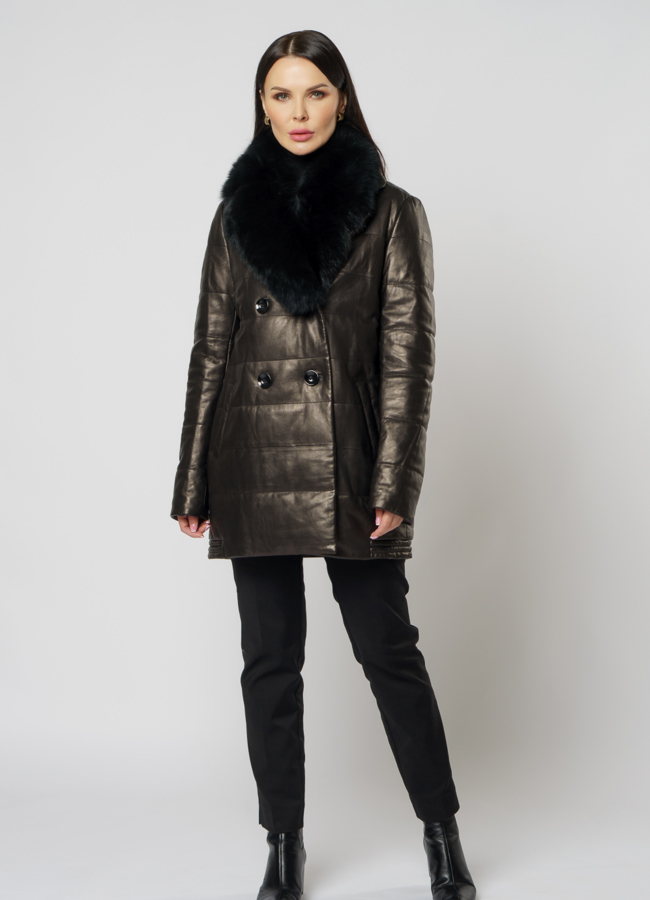 Кожаный пуховик с английским воротником на пуговицах с меховой отделкой  модель № 903 в кредит