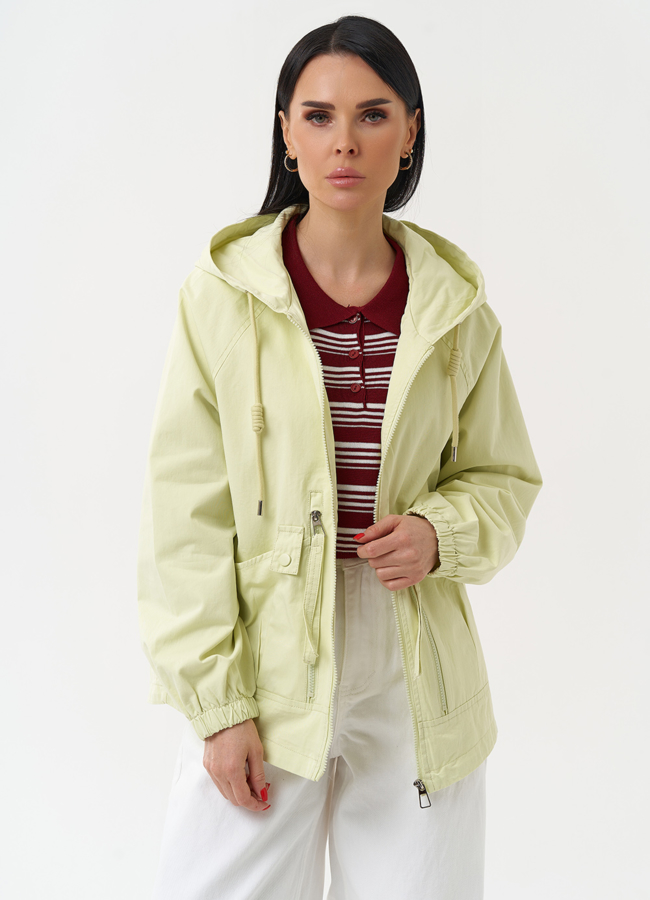 Ветровка женская с капюшоном модель № 30453 меха малина