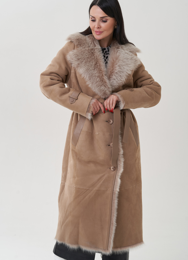 Женская дубленка с английским воротником  модель № 25631 в рассрочку Женская дубленка с английским воротником  модель № 25631 в рассрочку