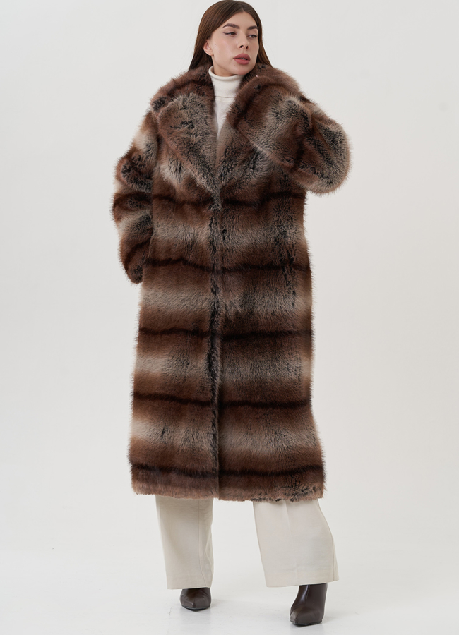 Женское пальто из эко меха под американского енота модель № 25680 универмаг малина
