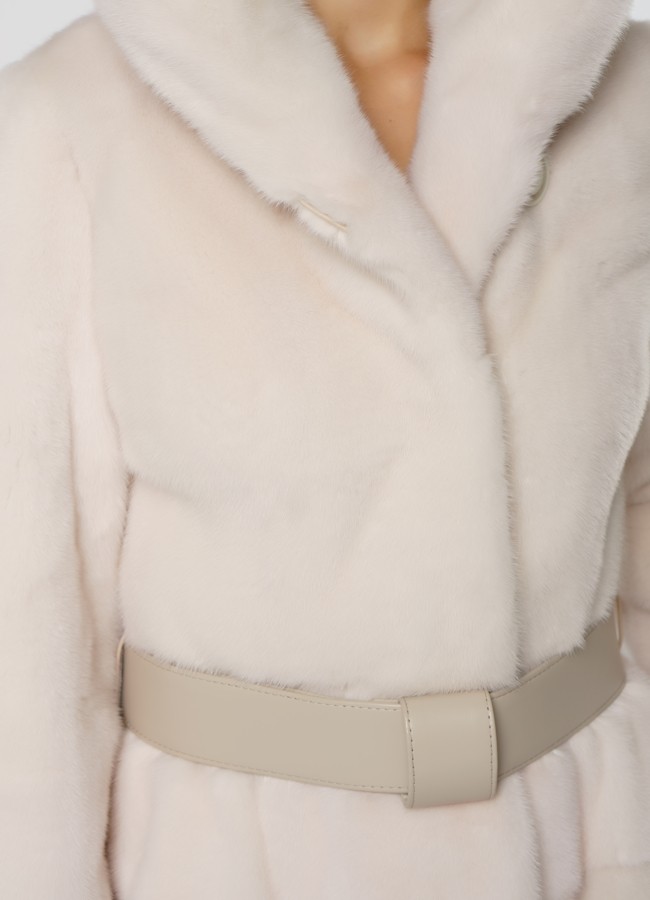 Светлая норковая шуба из скандинавской норки модель № M-139 универмаг малина