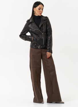 Женская куртка - косуха черного цвета 