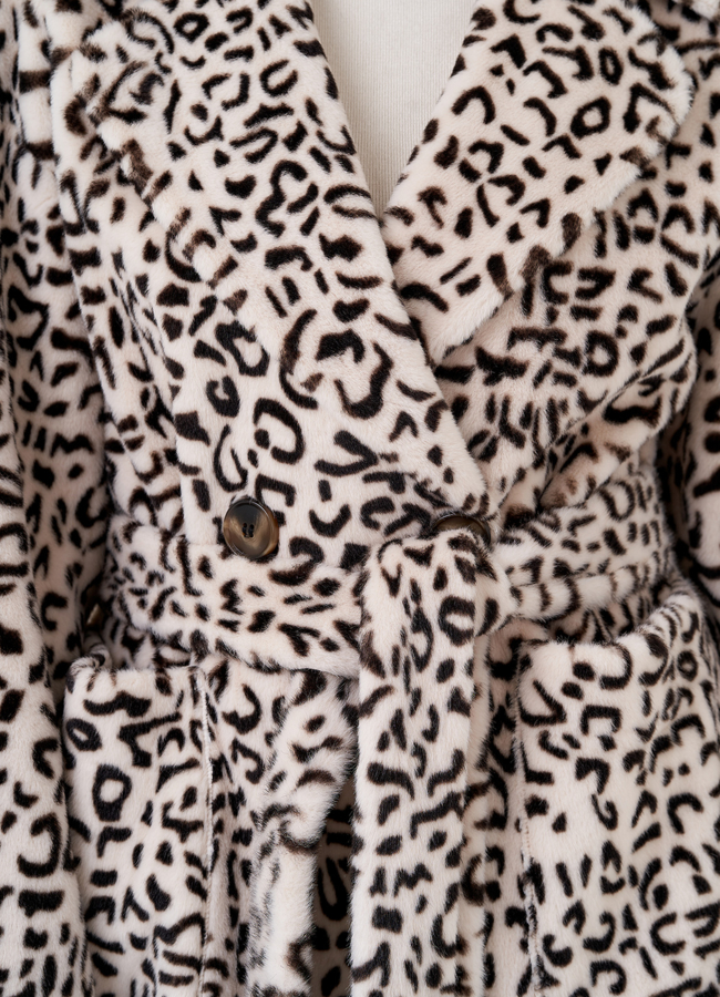 Женское пальто с английским воротником   модель № 24102 универмаг малина