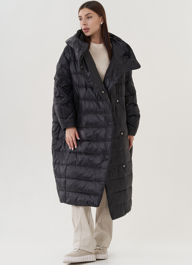 Пуховик оверсайз черного цвета  модель № 25955 в рассрочку