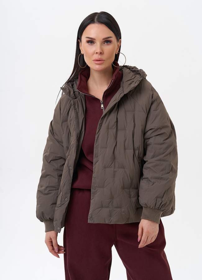 Женская куртка с капюшоном  модель № 29884 универмаг малина