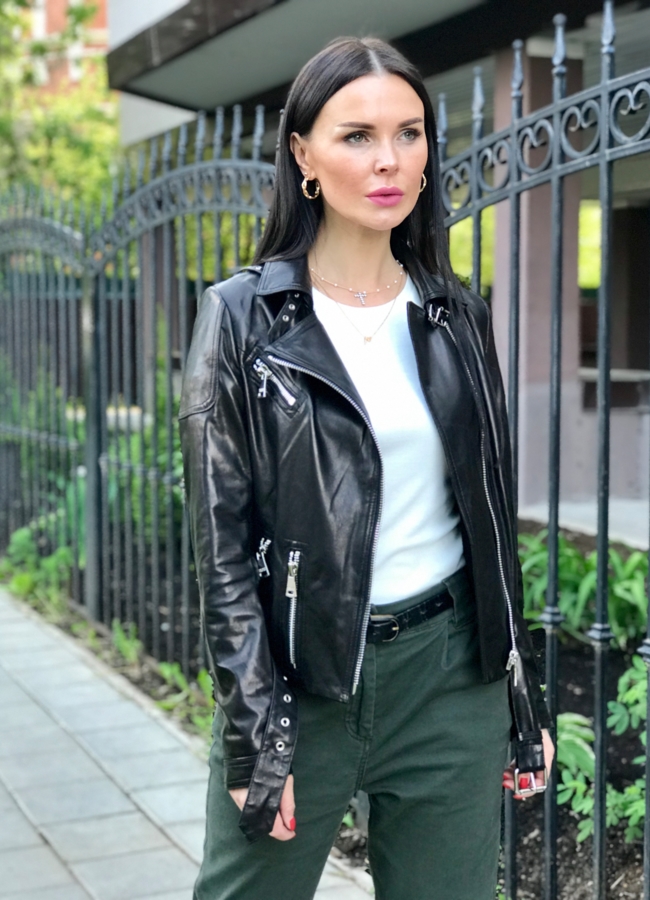 Кожаная куртка черного цвета модель № 10619 универмаг малина Кожаная куртка черного цвета модель № 10619 универмаг малина