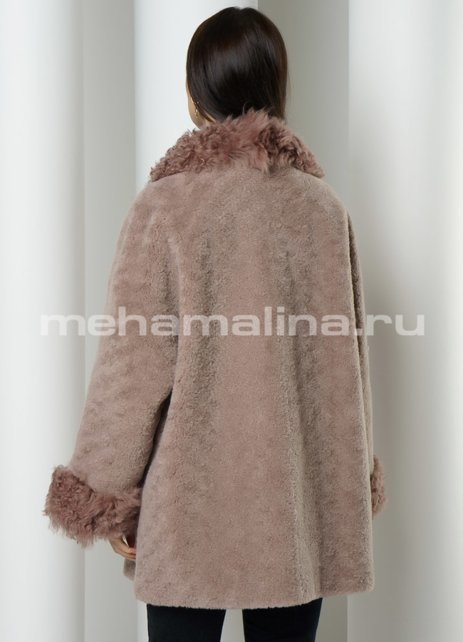 Меховое пальто на пуговицах с английским воротником модель № 8829 в кредит