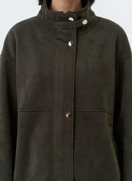 Женская дубленка из эко замши с воротником стойкой