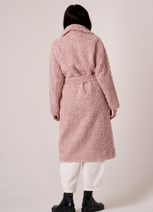 Шуба на поясе с накладными карманами модель № 8232 в кредит