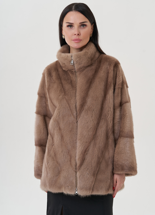 Короткая  шуба из норки  модель № 82452 меха малина