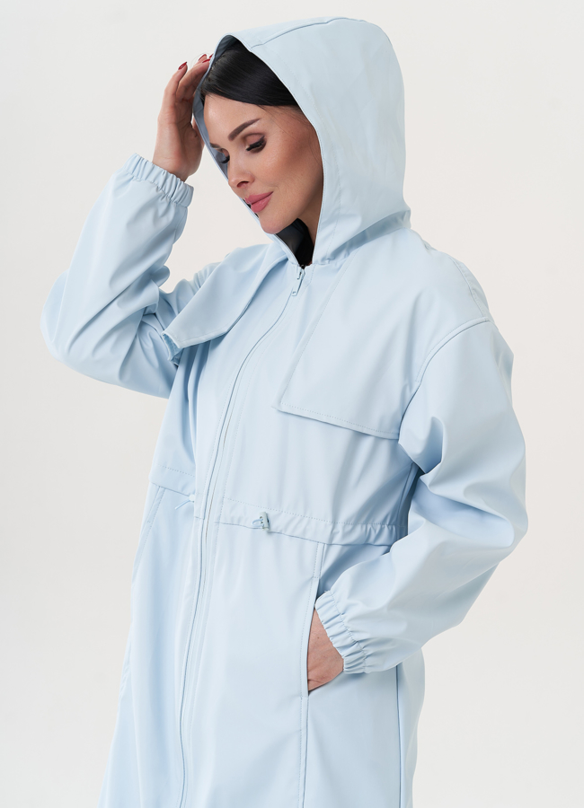 Плащ голубого цвета с капюшоном модель № 26799 универмаг малина