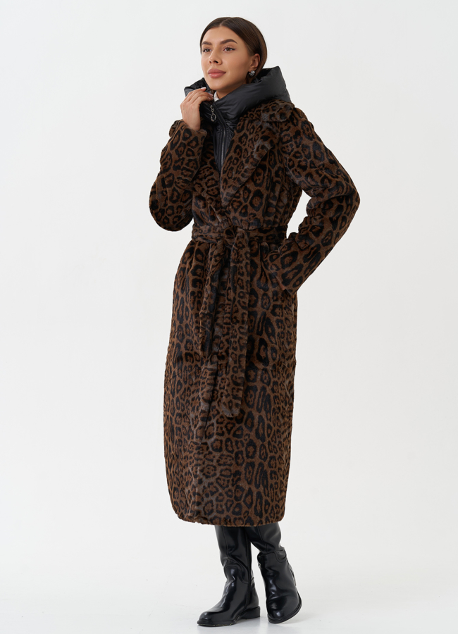 Пальто из эко меха со съемным капюшоном модель № 28641 меха малина